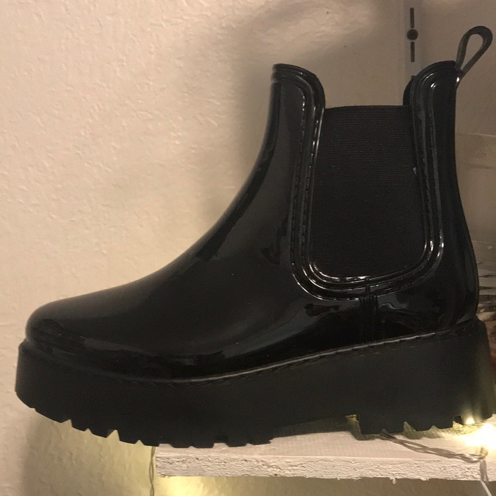 Black rain platform Chelsea boots